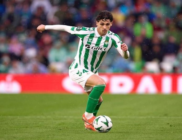جوني كاردوسو يستبعد من تشكيلة المنتخب الأمريكي في كأس العالم