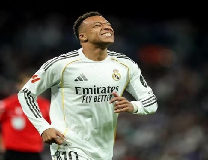 شعارات استهجان ضد مبابي خلال انتصار ريال مدريد على أوبييدو 2- صفر
