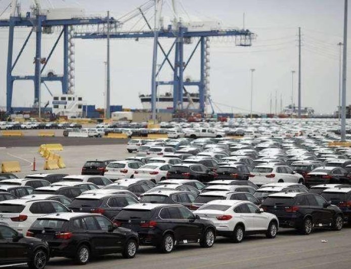 مزاد علني يحقق 31.7 مليون جنيه من بيع بضائع وسيارات جمارك عدة محافظات