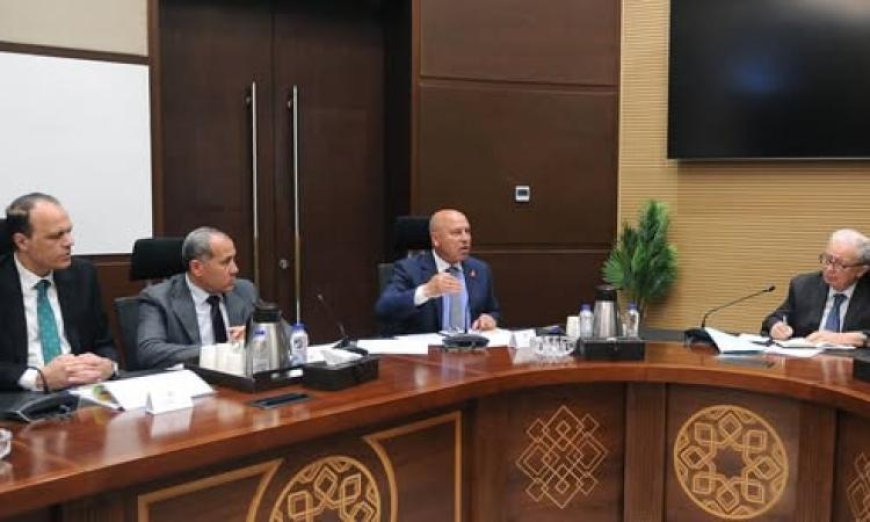 نائب رئيس الوزراء يناقش مع وزير النقل تفاصيل مشروع شبكة القطار الكهربائي السريع