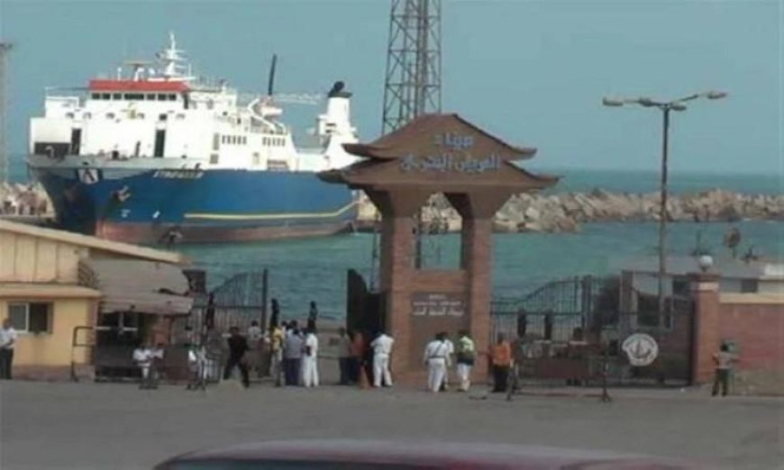 ميناء العريش البحري يغلق أبوابه بسبب تقلبات الطقس الشديدة