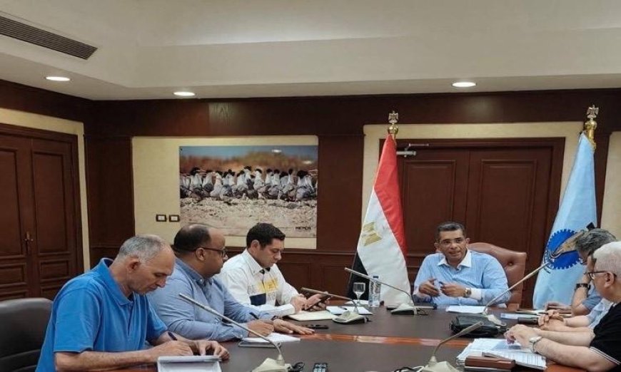 محافظ البحر الأحمر يقود اجتماعًا حيويًا لإعادة تفعيل مشروع الإسكان الاجتماعي المتوقف