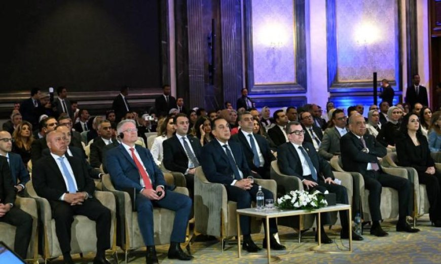 مدبولي يشهد اختتام المرحلة الأولى من البرنامج القُطري بين مصر ومنظمة التعاون