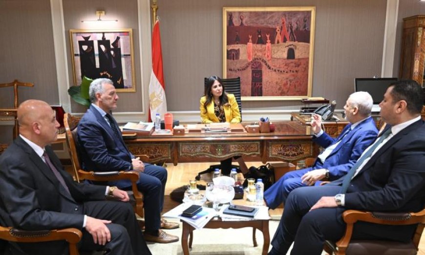 وزيرة الإسكان تستكشف سبل التعاون مع شركة أميا باور لتنفيذ مشاريع تحلية مياه البحر