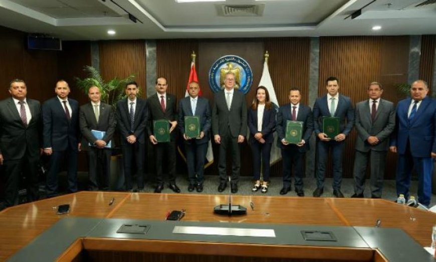 البترول تعلن عن اتفاقية لتعزيز تطوير احتياطيات الغاز والنفط في منطقة المتوسط