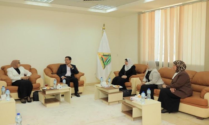 رئيس جامعة بنها يستقبل فريق الدراسات الصيدلية من المجلس الأعلى للجامعات