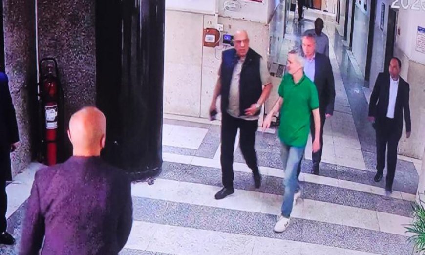 وزير الكهرباء يقوم بجولة تفقدية في هيئة الطاقة المتجددة لمتابعة مشاريع الطاقة الشمسية الجديدة
