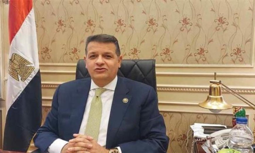 رئيس حقوق النواب يؤكد أن جولات ماكرون في شوارع الإسكندرية تعكس رسالة سلام إنسانية من مصر