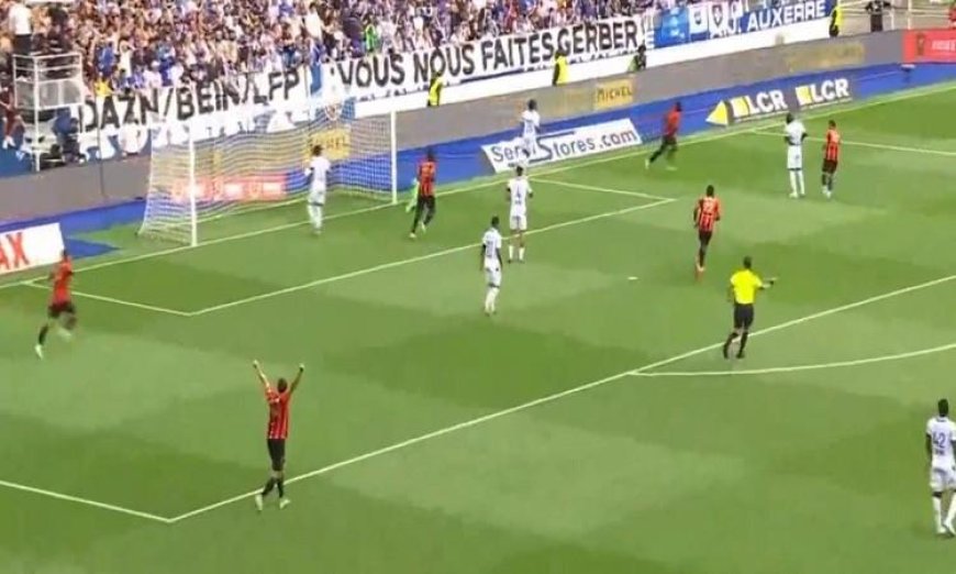 أوكسير يحقق انتصاراً مهماً على نيس في الدوري الفرنسي