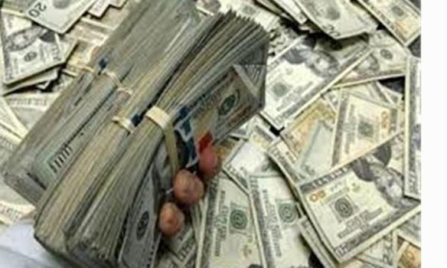 الأجهزة الأمنية تحبط اتجارًا بالنقد الأجنبي وتضبط 3 ملايين جنيه خلال يوم واحد