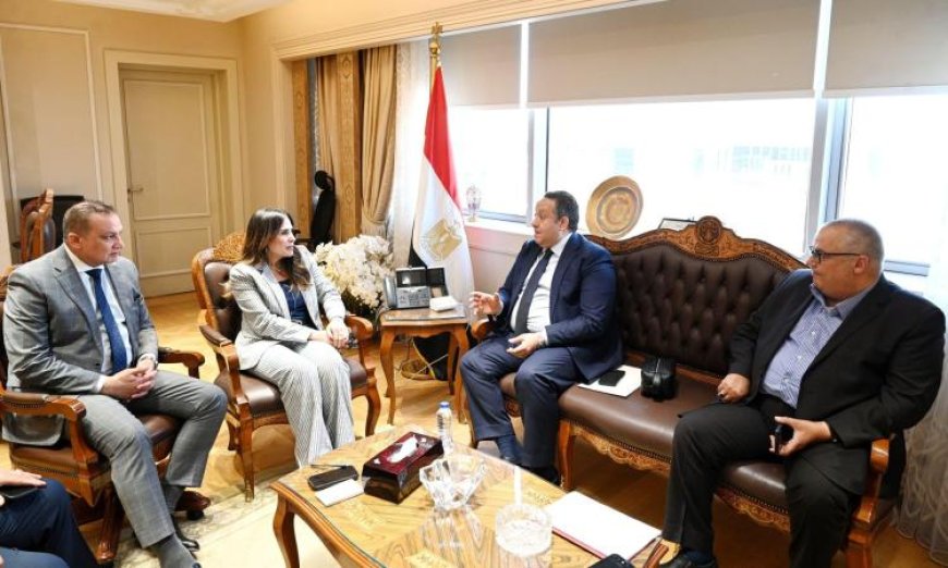 وزيرة الإسكان تتعاون مع نقيب المهندسين لتعزيز العمل المشترك في مجال البناء والتنمية