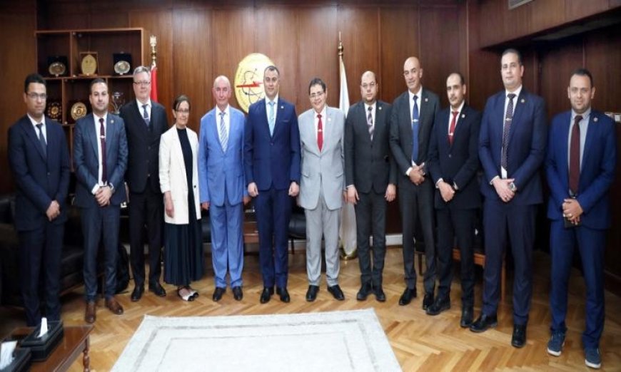 رئيس هيئة المحطات النووية يعزز التعاون مع المؤسسات الدولية لتحقيق الأهداف المشتركة