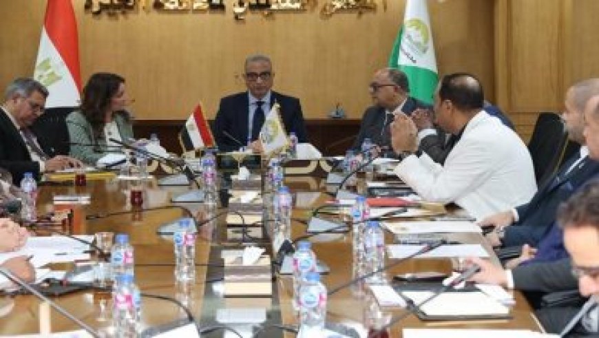 سفير كندا يستكشف معالم أسيوط خلال جولة سياحية مميزة