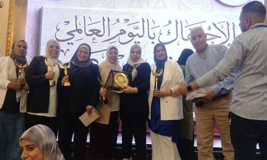 احتفالية اليوم العالمي للتمريض تكرم 26 متميزاً من كوادر التمريض في بني سويف
