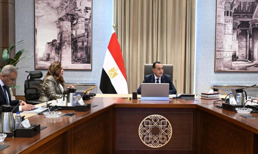 رئيس الوزراء يراقب تقدم المشروعات التنموية والخدمية في محافظة البحيرة