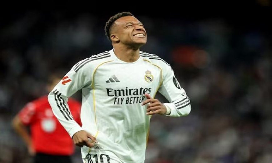 شعارات استهجان ضد مبابي خلال انتصار ريال مدريد على أوبييدو 2- صفر
