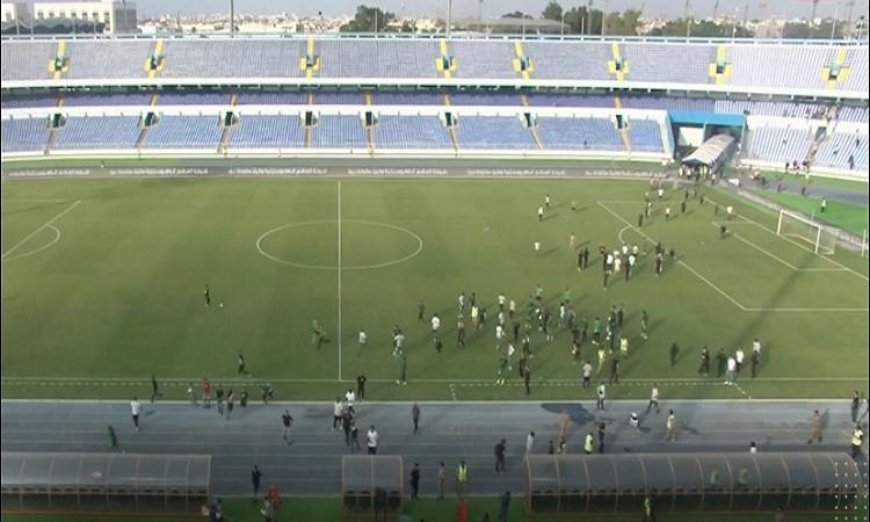 احتجاجات مشجعين كرة القدم الغاضبين في ليبيا تتحول إلى حريق في مبنى حكومي