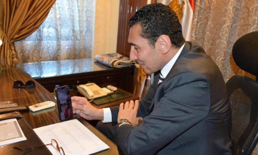 وزير الرياضة يتواصل مع اللاعبة جنا الجندي بعد فوزها بميدالية برونزية