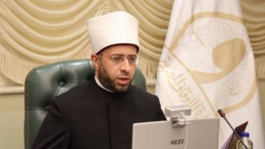 وزير النقل ينطلق في رحلة مميزة عبر قطار المونوريل من محطة المستثمرين إلى وزارته