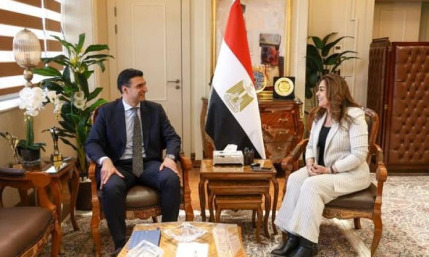 إطلاق وزيرا التنمية المحلية والصناعة نظامًا إلكترونيًا جديدًا لتسجيل البيانات البيئية