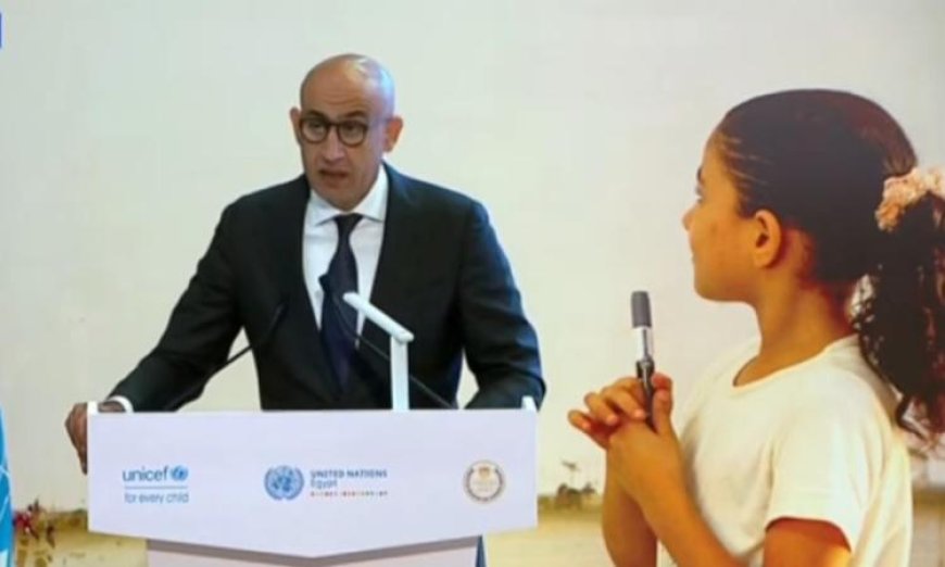 وزير التعليم يؤكد تحديث المناهج الدراسية وفق أعلى المعايير العالمية