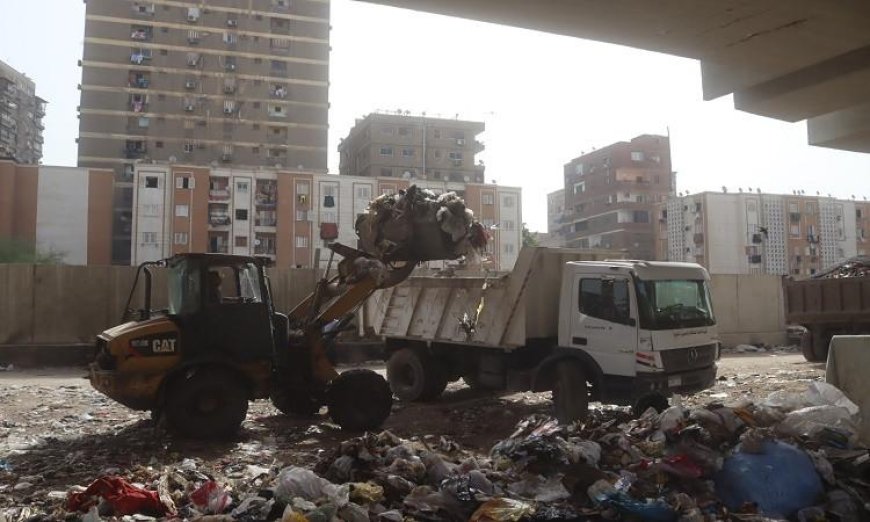الجيزة تتخلص من 1140 طن من المخلفات وتنجح في القضاء على بؤرتين فساد في ترعة الزمر والمنيب