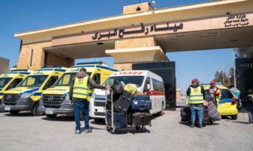 معبر رفح يستقبل مجموعة جديدة من الفلسطينيين العائدين إلى غزة