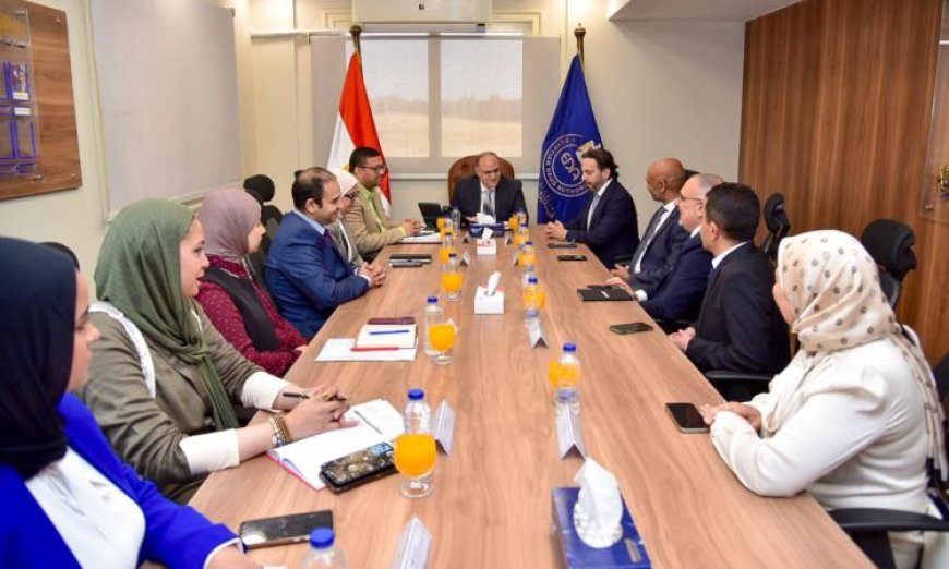 الغمراوي يتشاور مع مسؤولي شركة أبوت لتعزيز الاستثمار في القطاع الدوائي وتوطين الصناعات الحيوية