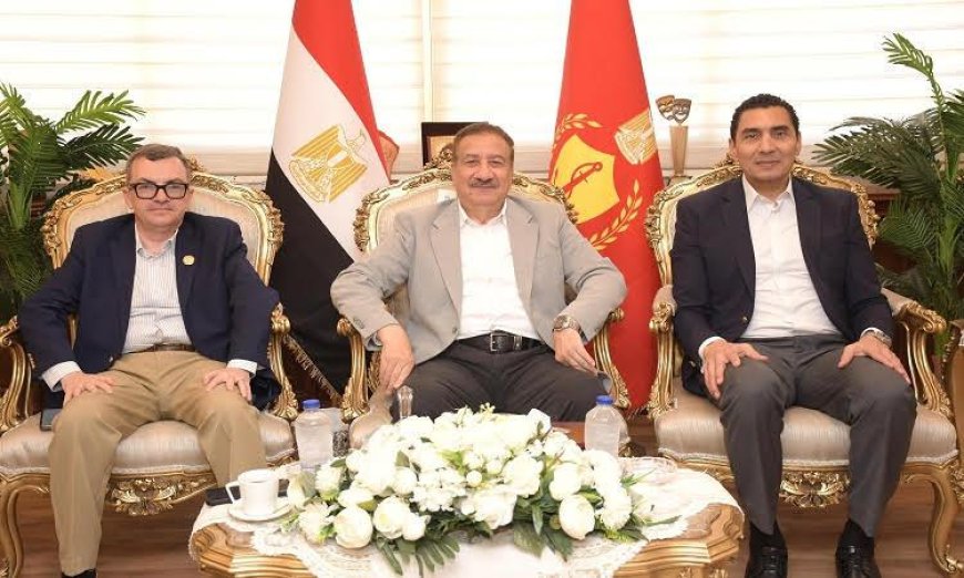 محافظ بورسعيد يستقبل وزيري التخطيط والرياضة لتفقد المنشآت التعليمية والرياضية في المحافظة