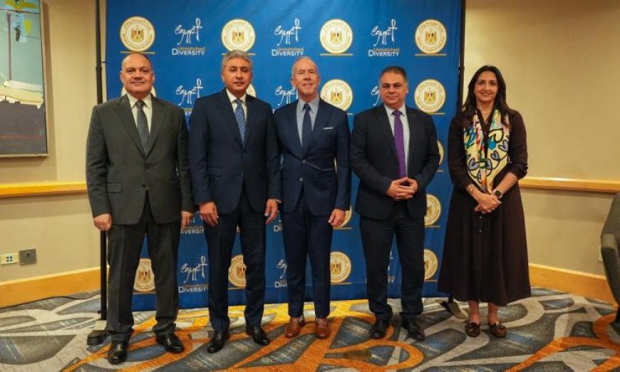 وزير السياحة والآثار يلتقي اتحاد منظمي الرحلات الأمريكي لبحث استضافة مصر لمؤتمرهم