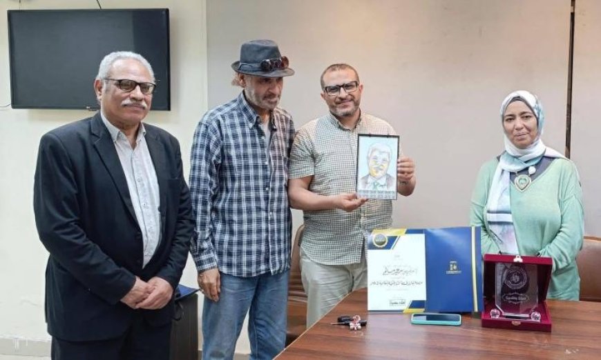 إحياء مسيرة الكاتب سعيد سالم في برنامج عطر الأحباب بثقافة الإسكندرية