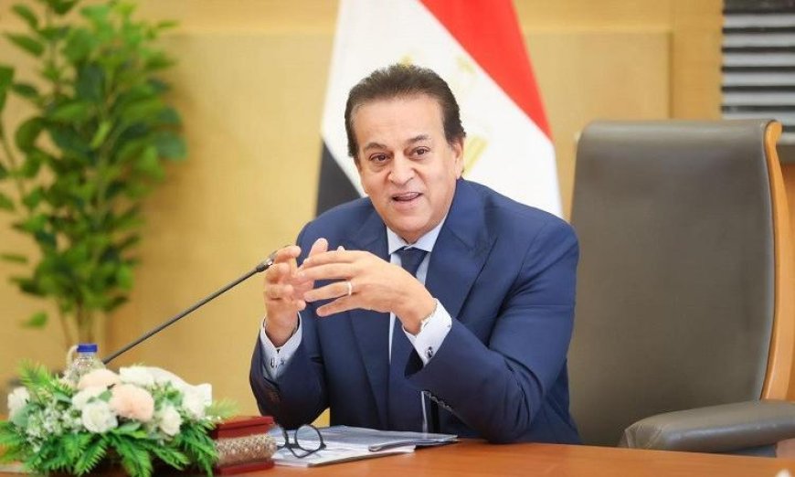 وزير الصحة يطمئن المواطنين بعدم وجود أي حالات إصابة بفيروس إيبولا في مصر
