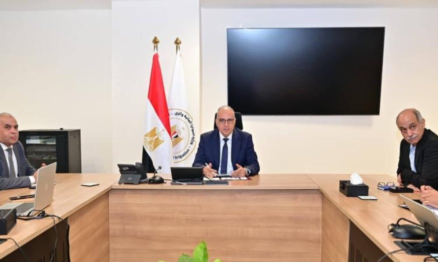 وزير الري يراقب نتائج خطة تطوير إدارة المياه في ترعة الإسماعيلية