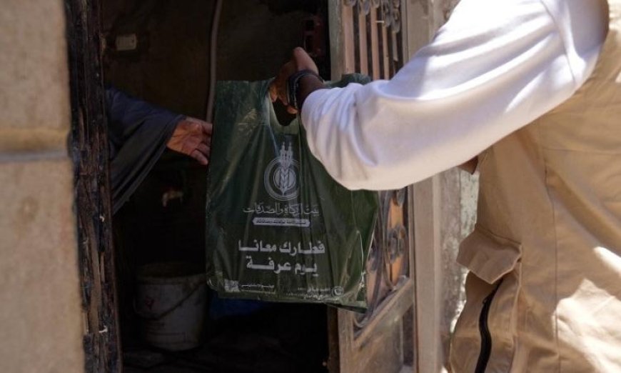 بيت الزكاة والصدقات يوزع لحوم الصدقات على 10 آلاف أسرة مستحقة في خطوة إنسانية لمد يد العون