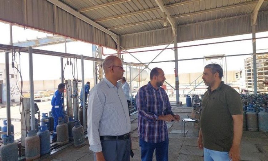 تفقد وكيل تموين البحر الأحمر محطات الوقود ومنافذ تعبئة أسطوانات الغاز لتعزيز الخدمات التموينية