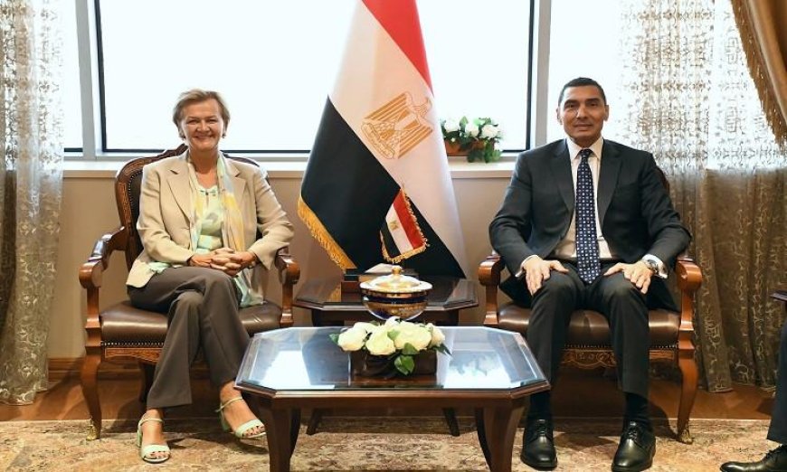 وزير الشباب يستعرض فرص التعاون المشترك مع سفيرة الاتحاد الأوروبي في القاهرة