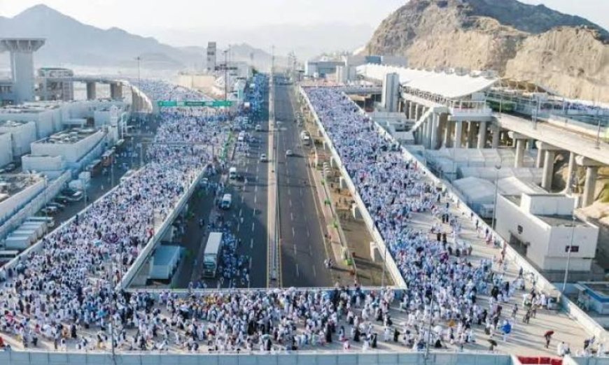 السعودية تحتفل بوصول ضيوف الرحمن إلى مشعر منى لأداء مناسك الحج
