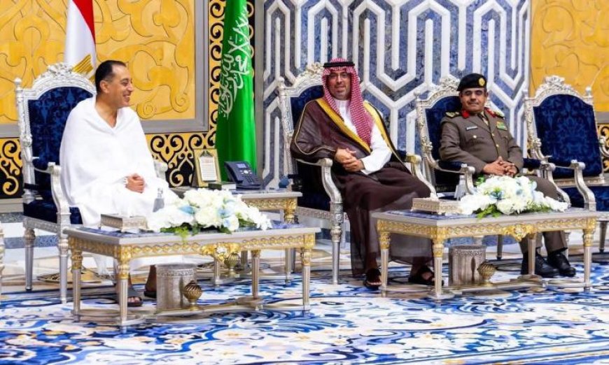 رئيس الوزراء يبدأ رحلة الحج إلى السعودية لاقامة الشعائر المقدسة
