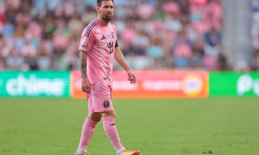 ميسي يتعرض لإصابة عضلية قبل انطلاق كأس العالم بأسابيع