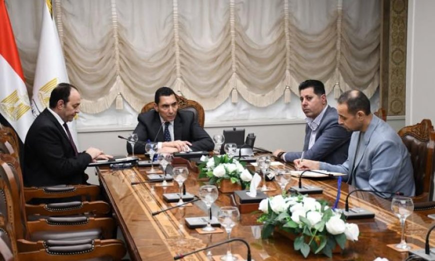 وزير الشباب يعزز استعداد الهيئات الشبابية والرياضية للاحتفال بالعيد