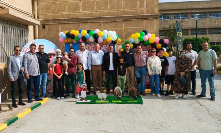 رئيس جامعة القاهرة يشرف على توزيع الأضاحي بأسعار مخفضة للموظفين