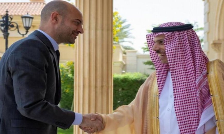 وزير خارجية فرنسا يؤكد دعم بلاده لأمن الشركاء في منطقة الخليج