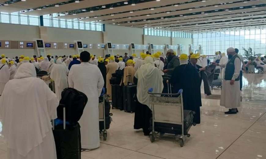 وزارة السياحة تطلق أولى رحلات عودة حجاج السياحة المصريين بدءاً من اليوم