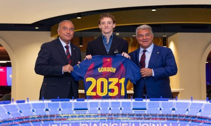 برشلونة يوقع عقدًا مع جوردون لمدة خمسة أعوام لتعزيز صفوفه