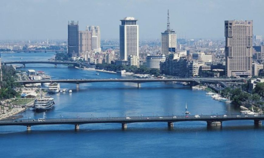 طقس اليوم حار خلال النهار ومعتدل ليلاً مع درجة حرارة قصوى تبلغ 34 في القاهرة