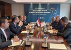 وزير الخارجية يبحث مع نظيره الجزائري سبل تعزيز التعاون الثنائي ومناقشة التطورات الإقليمية الهامة