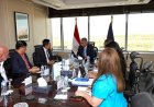 وزير السياحة والآثار يناقش سبل تعزيز التعاون مع سفير سنغافورة في القاهرة