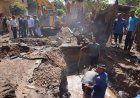 محافظ المنوفية يقوم بجولة ميدانية لتفقد موقع انفجار خط المياه في ميت خاقان