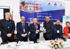 محافظ المنيا يحتفل بفوز مدير مكتبة مصر العامة بالمركز الأول في البحث العلمي