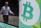 هبوط حاد في بيتكوين يتسبب في خسائر ضخمة لنصف المعروض المتداول